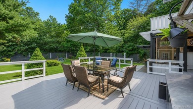 Custom-built and thoughtfully designed, this exceptional home - photo 48