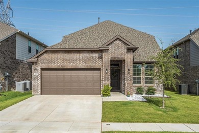 Seventeen Lakes  Home For Sale in Fort Worth Texas