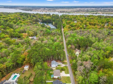 Tucked away in Hagley Estates, this unique 3-bedroom, 3-bath - photo 55