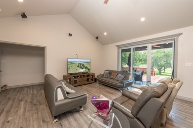 DISCOVER CASUAL, ELEGANT LAKE LIVING WITH THIS BEAUTIFULLY - photo 7