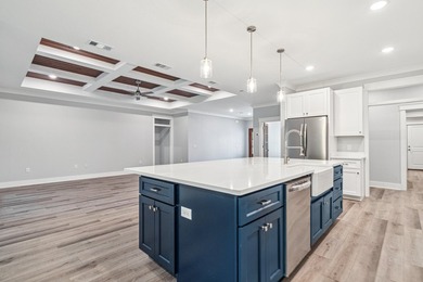 Luxury new construction in the sought-after Hidden Creek golf - photo 14