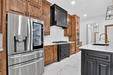 Luxury Waterfront Living in Cascata Falls Perfectly positioned - photo 14