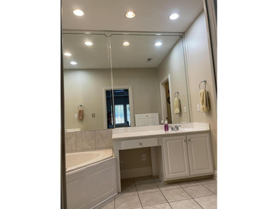 Come and look at this beautiful 3 bedroom, 2.5 bath townhome in - photo 15
