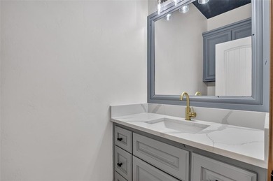 Luxury Waterfront Living in Cascata Falls Perfectly positioned - photo 17