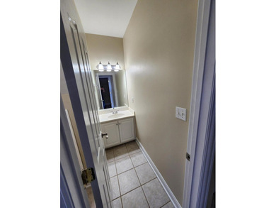 Come and look at this beautiful 3 bedroom, 2.5 bath townhome in - photo 18