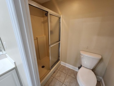 Come and look at this beautiful 3 bedroom, 2.5 bath townhome in - photo 19