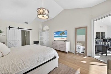 Welcome to your retreat in Monterey. Ideally situated on a quiet - photo 19