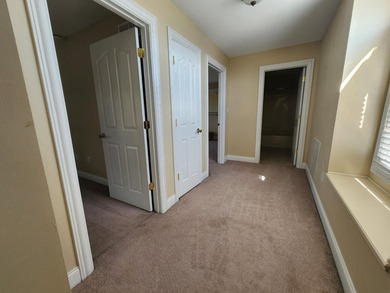 Come and look at this beautiful 3 bedroom, 2.5 bath townhome in - photo 20