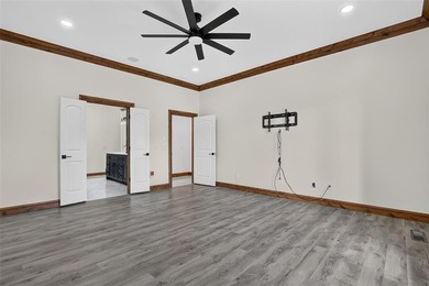Luxury Waterfront Living in Cascata Falls Perfectly positioned - photo 21