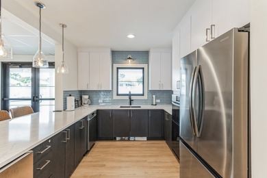 Welcome to this beautifully designed 2-bedroom, 2-bathroom home - photo 6