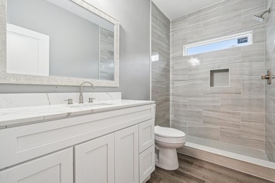 Luxury new construction in the sought-after Hidden Creek golf - photo 39
