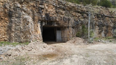 Lake of the Ozarks Acreage Under Contract in Osage Beach Missouri