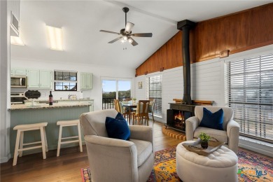Lake Home For Sale in Canyon Lake, Texas