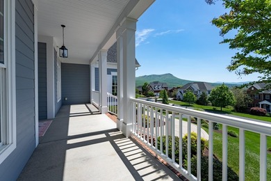 BEAUTIFUL CROSSROADS FARM CRAFTSMAN. Immaculate and ready to - photo 3