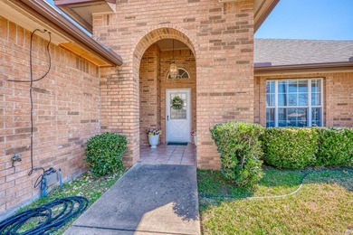 This charming waterfront retreat is perfectly positioned on a