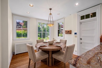 Prime Southeast Evanston:  A Masterpiece of History and Refined - photo 13