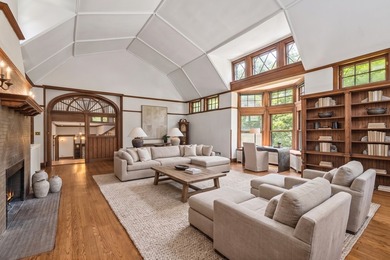 Prime Southeast Evanston:  A Masterpiece of History and Refined - photo 14
