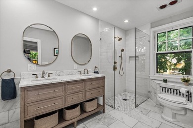 Prime Southeast Evanston:  A Masterpiece of History and Refined - photo 17