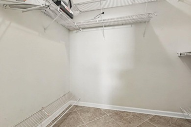 Welcome to this charming 3 bedroom, 2 bathroom ranch style home - photo 18