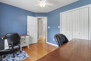 Welcome to this charming 3 bedroom, 2 bathroom ranch style home - photo 22