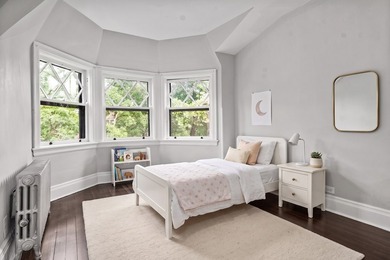 Prime Southeast Evanston:  A Masterpiece of History and Refined - photo 23