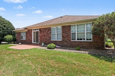 Welcome to this charming 3 bedroom, 2 bathroom ranch style home - photo 27