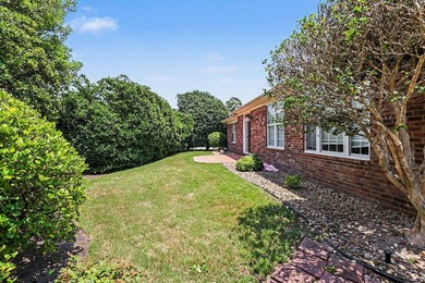 Welcome to this charming 3 bedroom, 2 bathroom ranch style home - photo 28