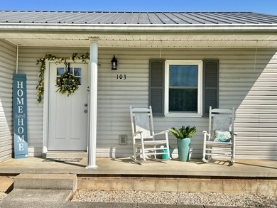 NEW PRICE! Cozy and comfortable will best describe this adorable - photo 38