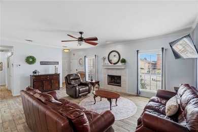 New Price! Welcome to your own slice of coastal paradise in the - photo 6