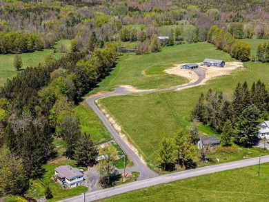A private mountain escape with 2 homes! Set on 12 breathtaking - photo 1