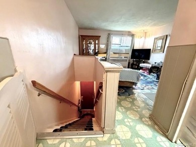 This corner-end unit features two bedrooms, Sunny & Bright with - photo 4