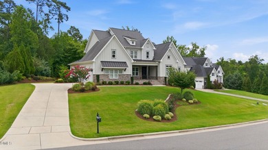 Custom Arthur Rutenberg home on a beautifully landscaped 0 - photo 2