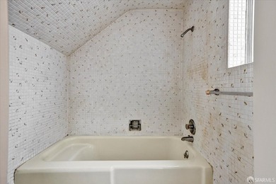 A great opportunity to restore a rare piece of San Francisco - photo 14