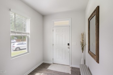Location and curb appeal, this 'just like new' well maintained - photo 6