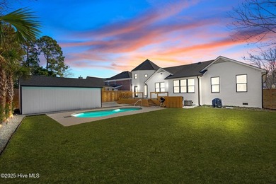 Jaw-dropping luxury meets exceptional investment potential in - photo 3