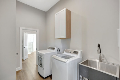 * INCOME 7 bed 5 bath VR Allowed. - photo 20