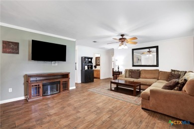 Lake Home For Sale in Canyon Lake, Texas