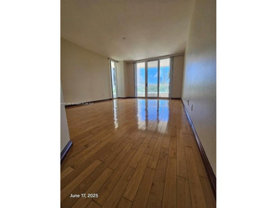 Immaculate apartment located in the best location of Aventura