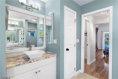 Beautiful Gulf-access, turnkey home offers 3 bedrooms, a den, 2 - photo 14