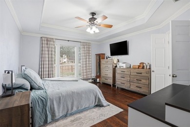 Welcome Home!!! Prepare to fall in love with this beautifully - photo 16