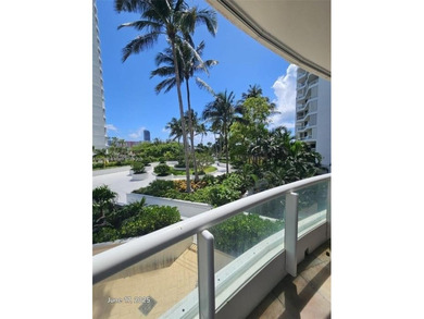 Immaculate apartment located in the best location of Aventura