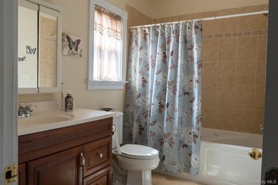 ****Property includes 2 separate structures** Main house is 19 - photo 24
