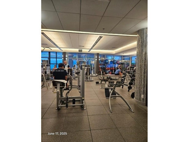 Immaculate apartment located in the best location of Aventura