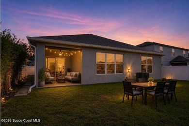 Better than new and move-in ready! This beautifully maintained - photo 5