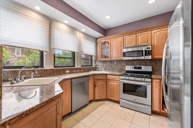 Tons of potential to make this brick center hall colonial ur own - photo 4