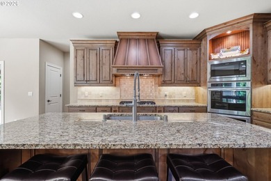 Welcome home to this stunning 5-bedroom plus den home - photo 11