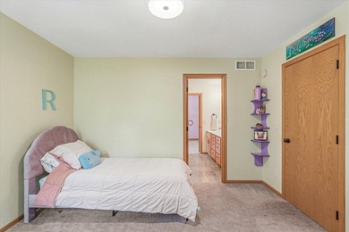 Move right into this beautifully maintained home located on a - photo 13
