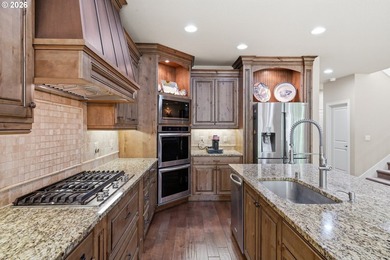 Welcome home to this stunning 5-bedroom plus den home - photo 13