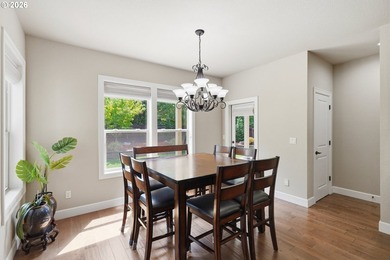 Welcome home to this stunning 5-bedroom plus den home - photo 15
