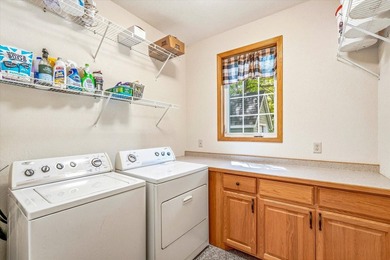 Move right into this beautifully maintained home located on a - photo 19